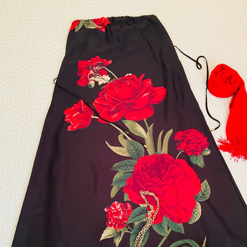 Hicole hiller Black and Red Strapless Dress